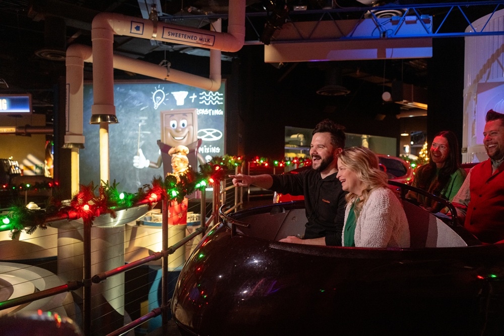 HERSHEY'S Holiday Chocolate Tour ride