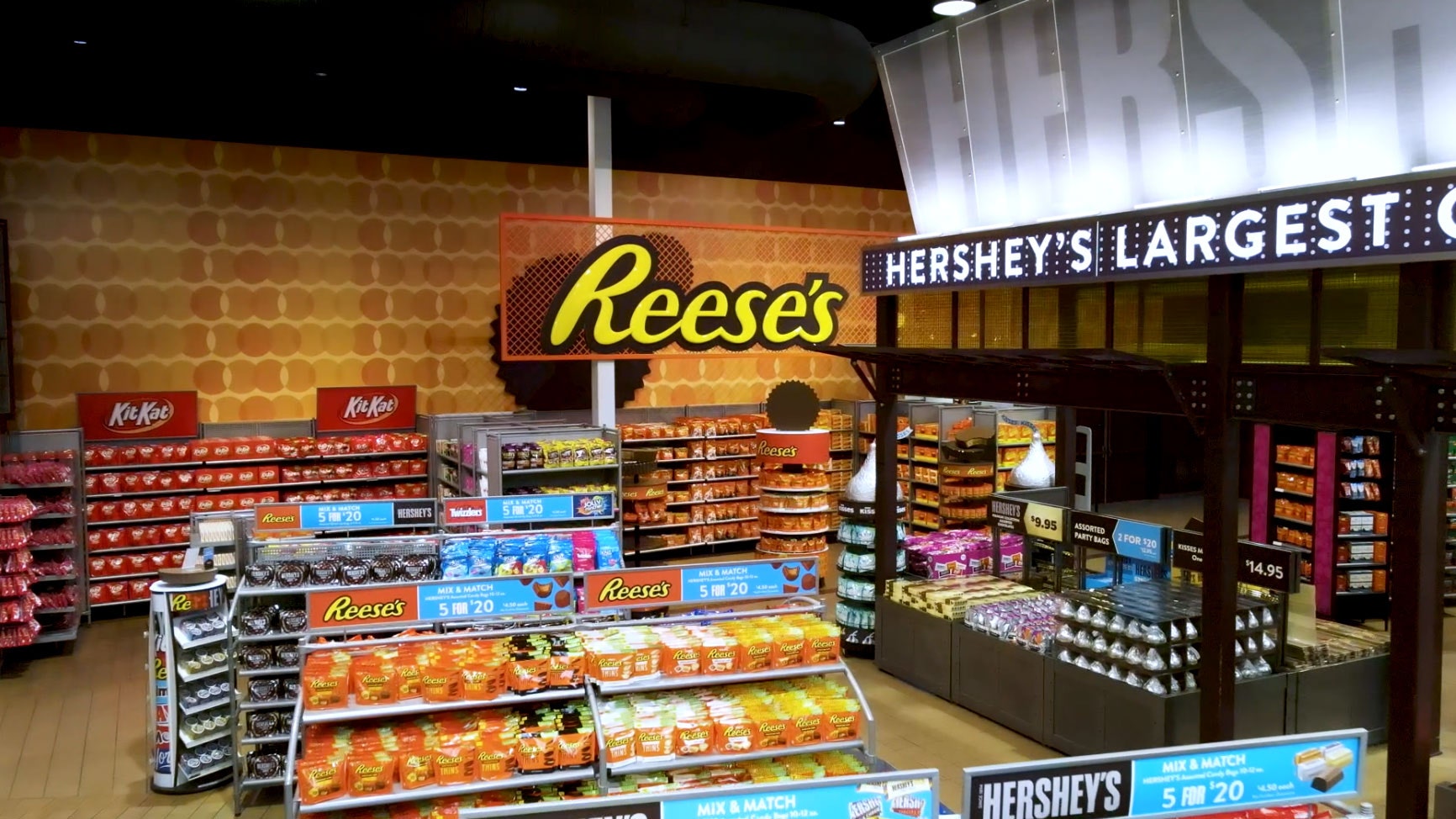Chocolate World Store | HERSHEY'S CHOCOLATE WORLD