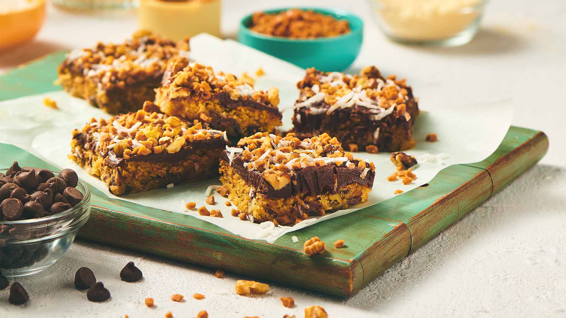 almond chocolate peanut butter bars