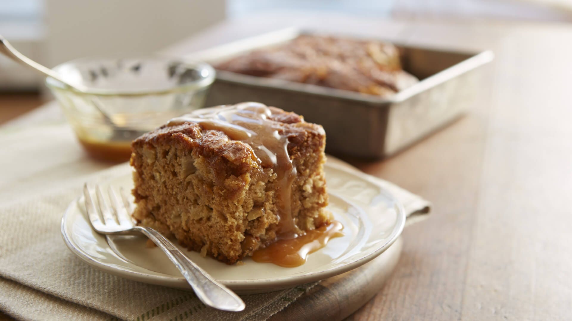 caramel apple cake recipe