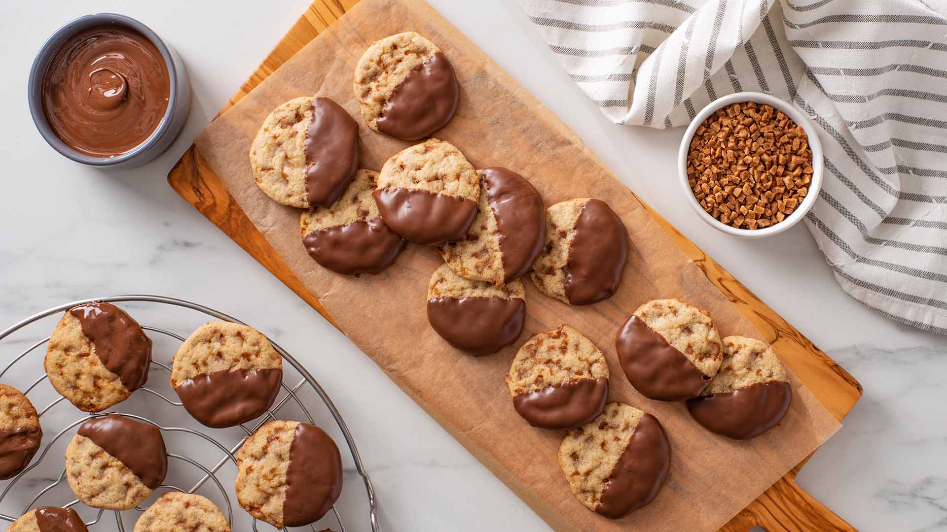 chocolate dipped toffee bits cookies recipe