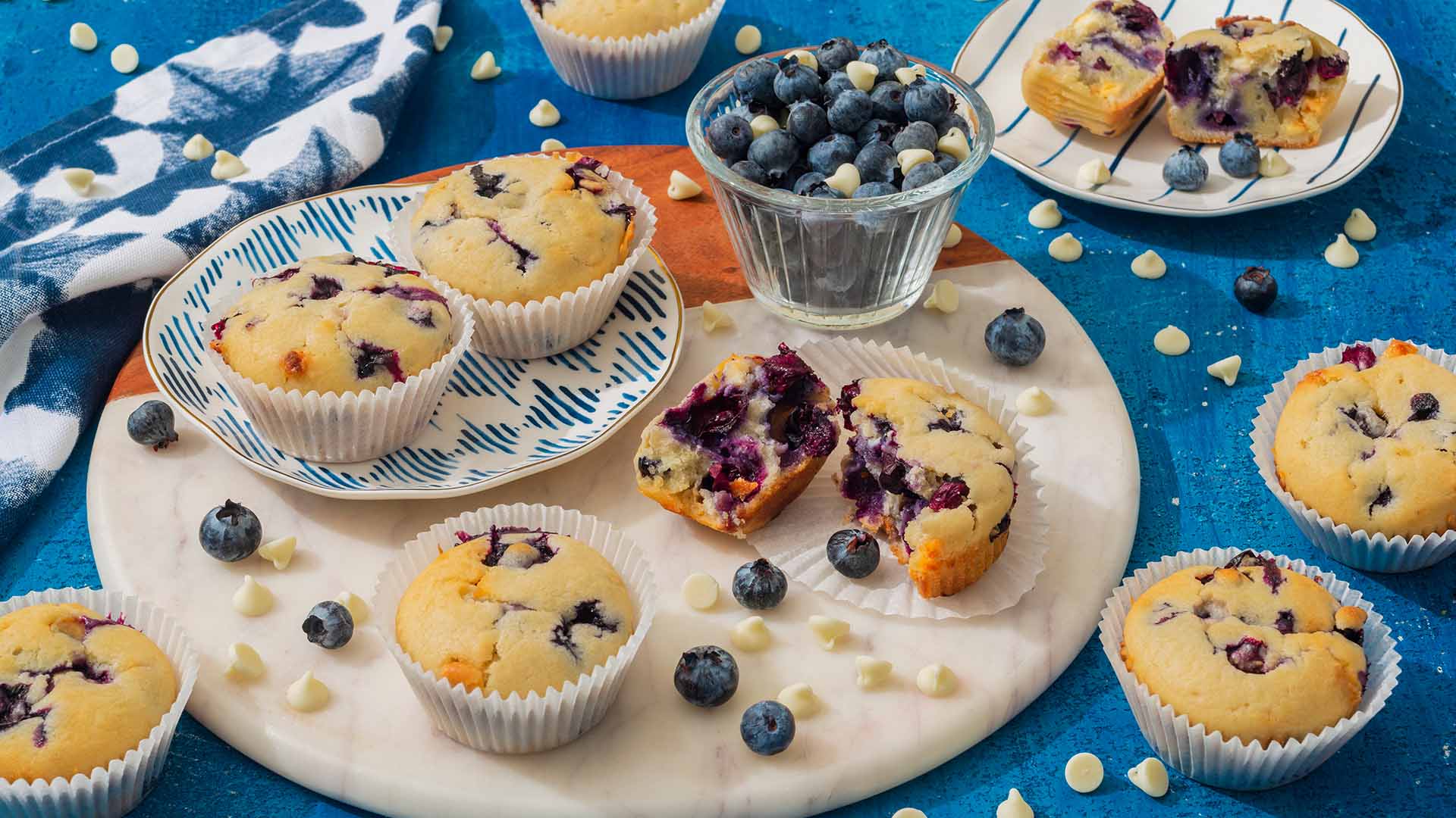 easy blueberry cream cheese muffins