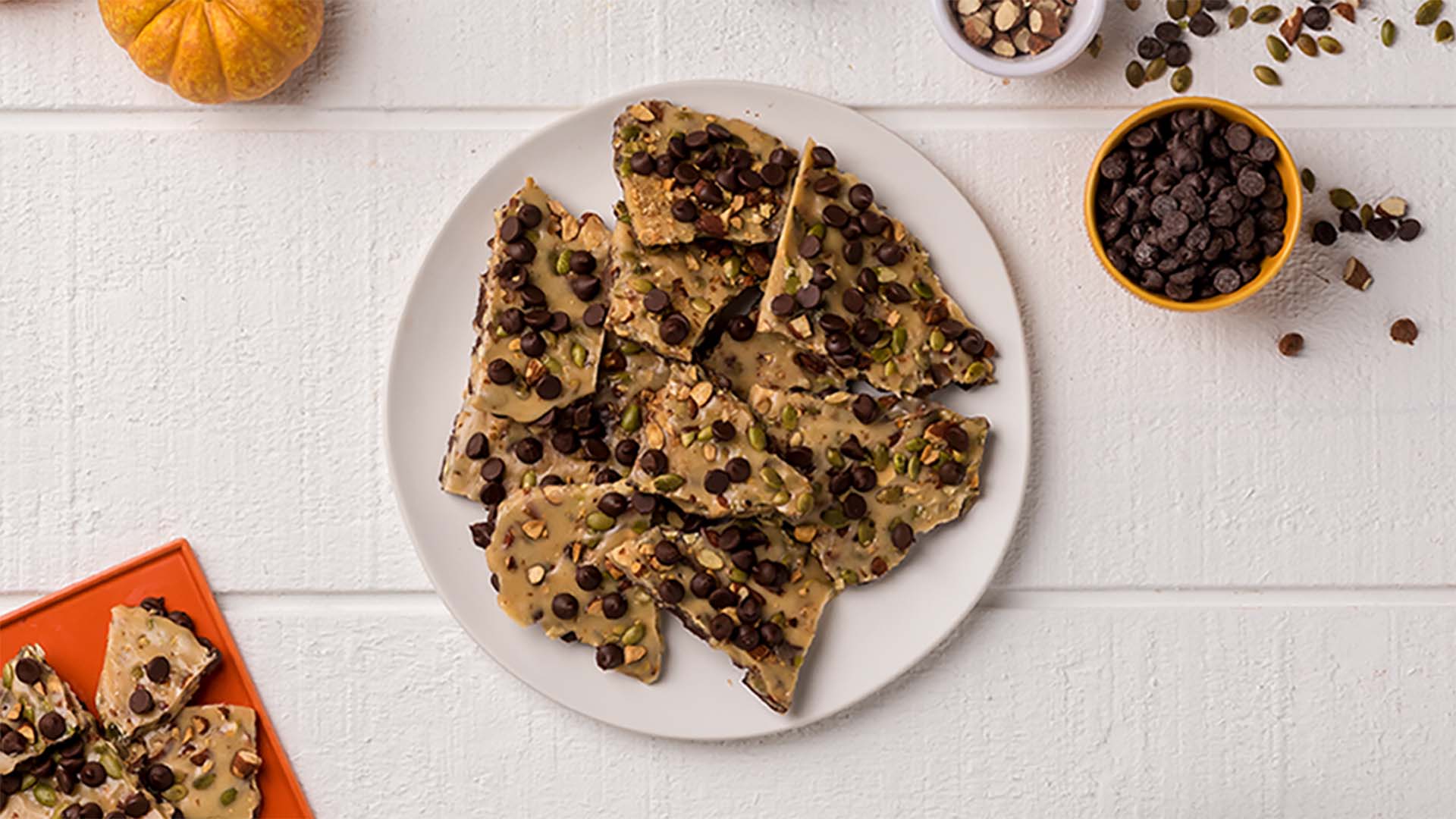 hersheys chipits almond and pumpkin seed bark recipe