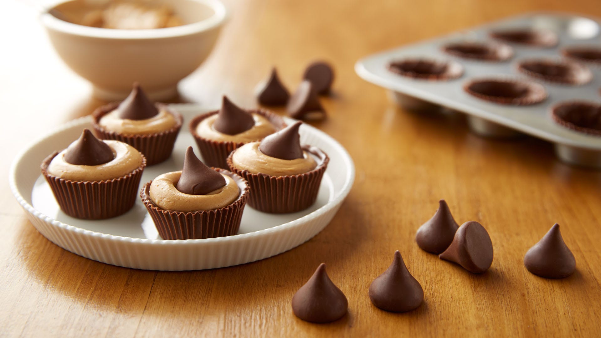hersheys kisses chocolate fluted cups