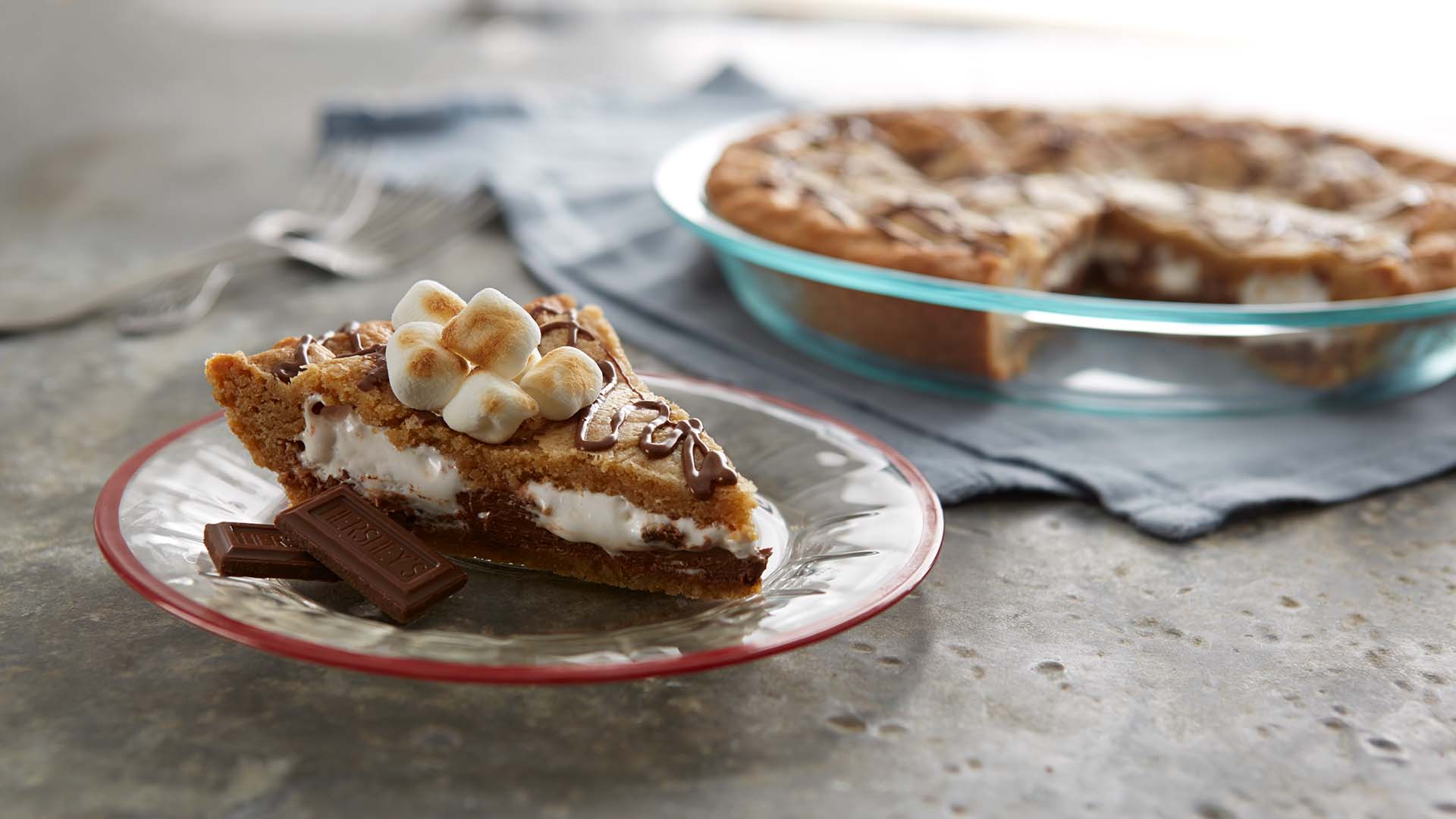 hersheys smores blondie pie