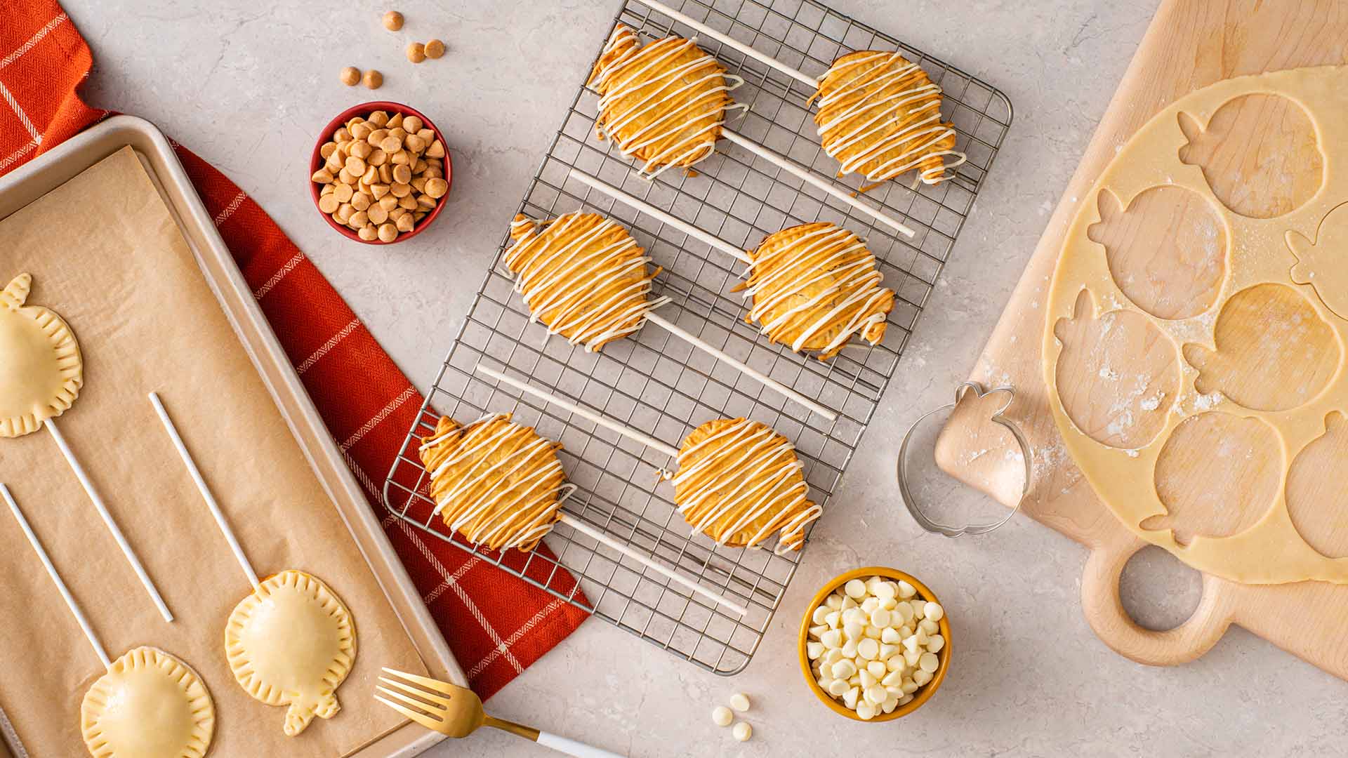 pumpkin butterscotch hand pie pops