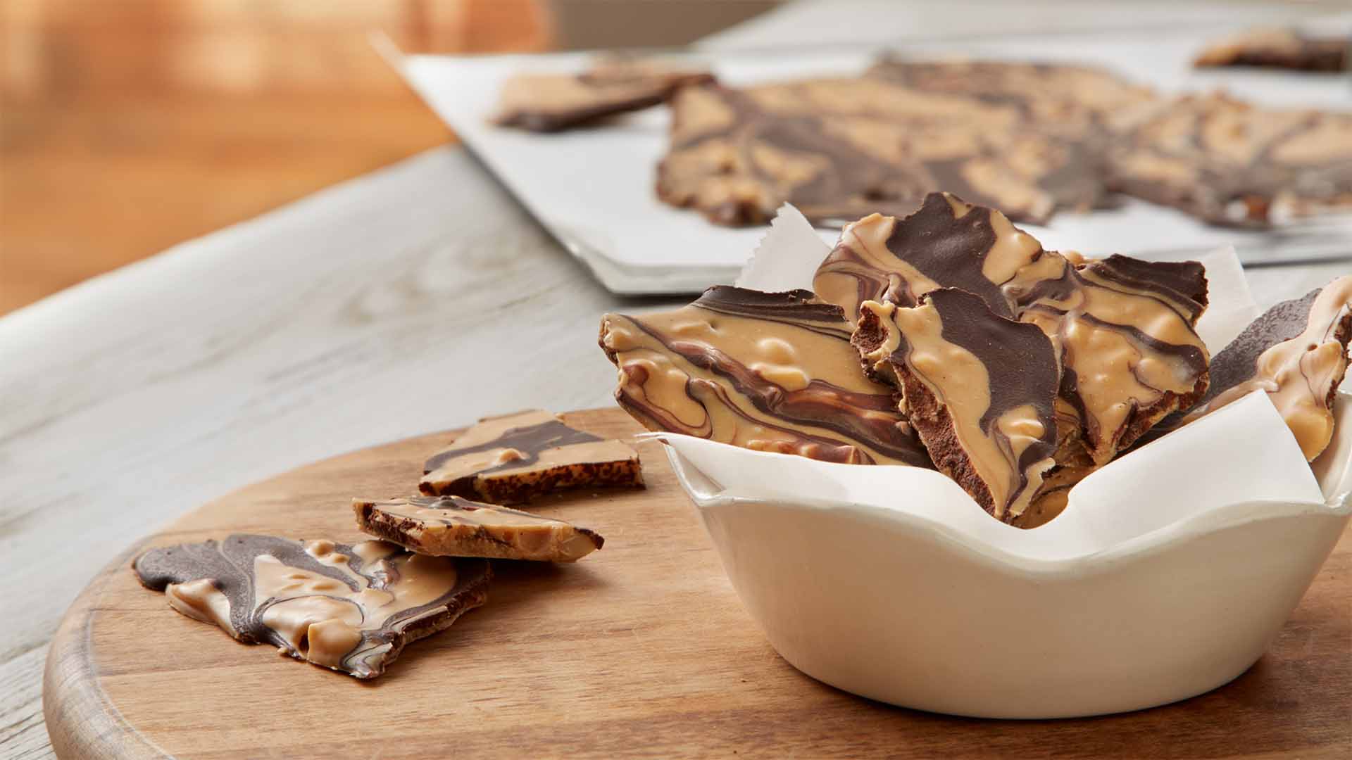 reeses peanut butter bark recipe