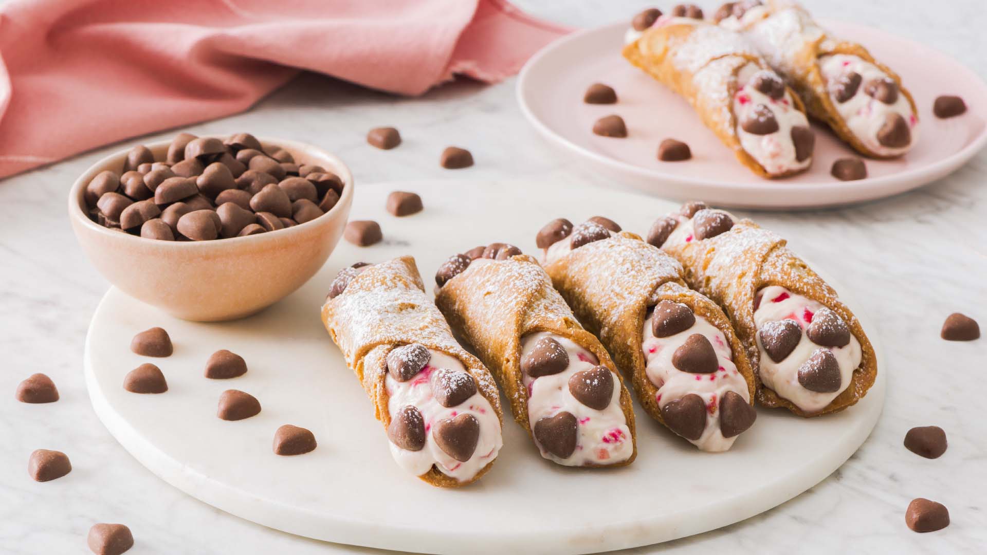 cannolis fraises et creme pour les amoureux