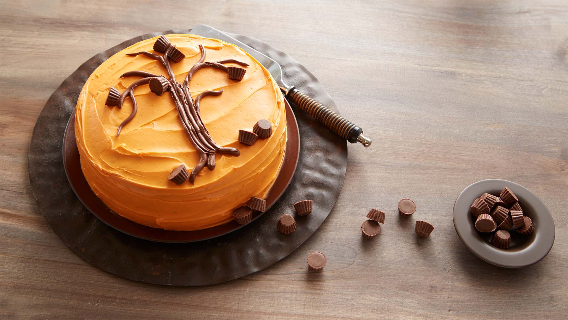 gateau aux allures d arbre hante de l halloween