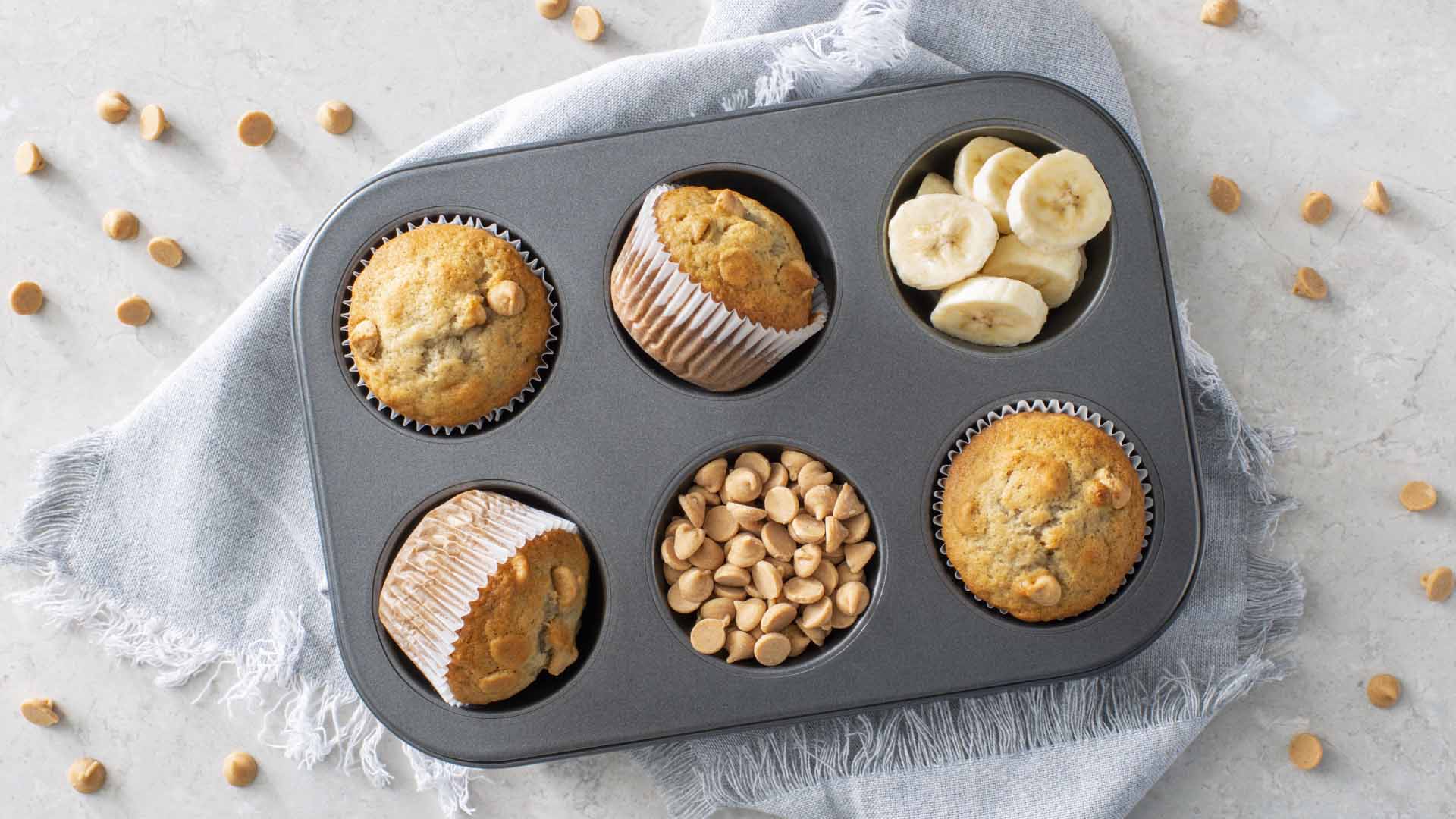 muffins aux bananes et aux brisures au beurre d arachides